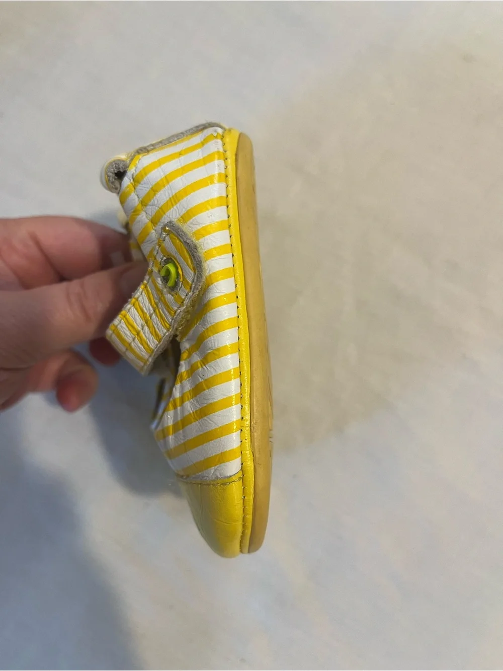 Umi Baby Girls Leather Yellow Stripe Shoes Size 4C